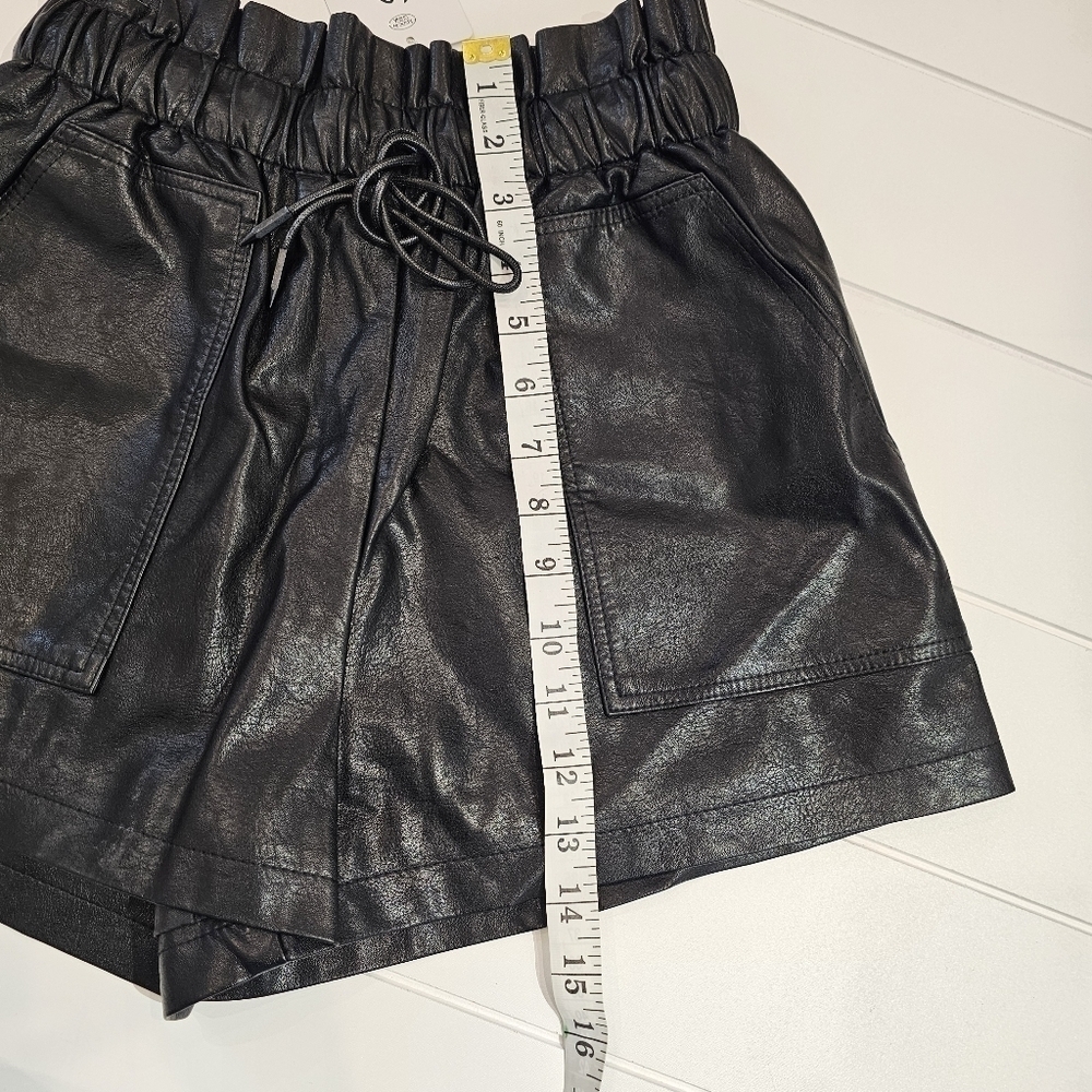 Faux Leather Shorts Women’s Size Small Black High Rise Pockets Tie Waist Party - Picture 2 of 5